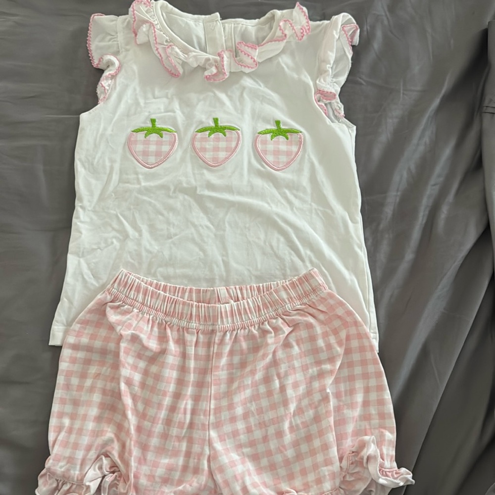 Pink Strawberry gingham girls set 4T